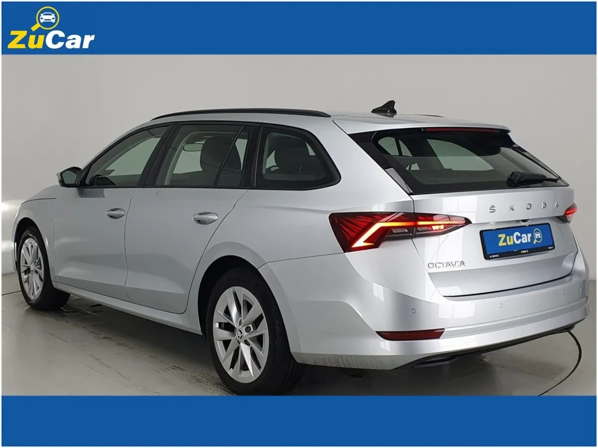 Skoda Octavia  107 Octavia AMB 2.0tdi 115HP DSG - Image 4