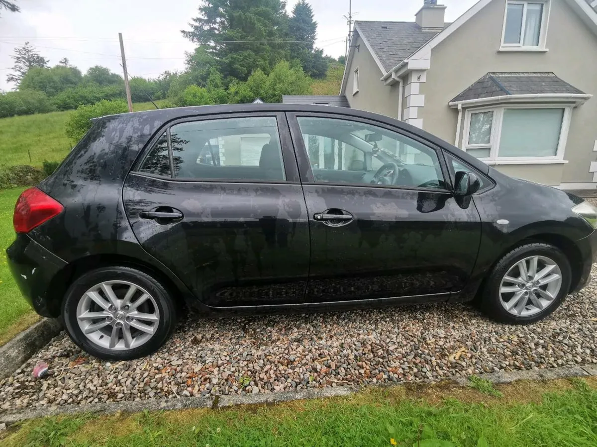 Toyota auris - Image 3