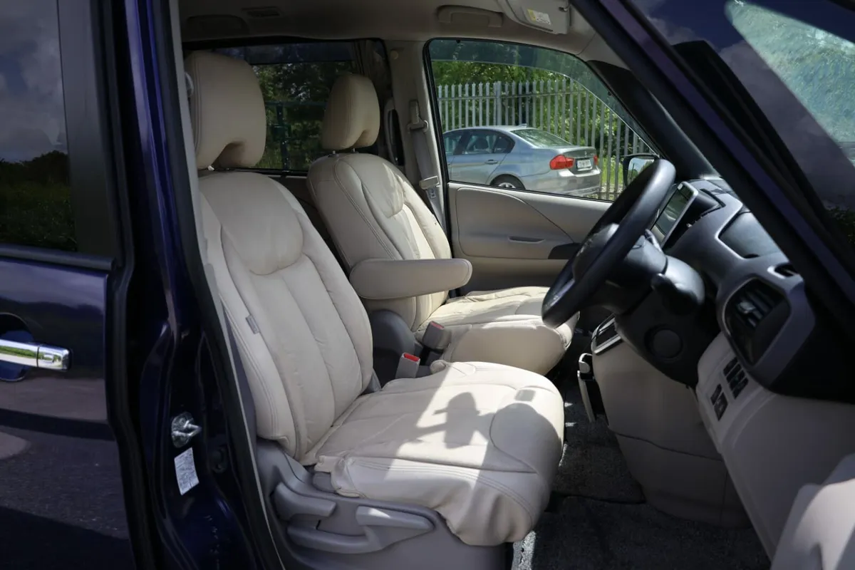 Nissan Serena 2018 - Image 3