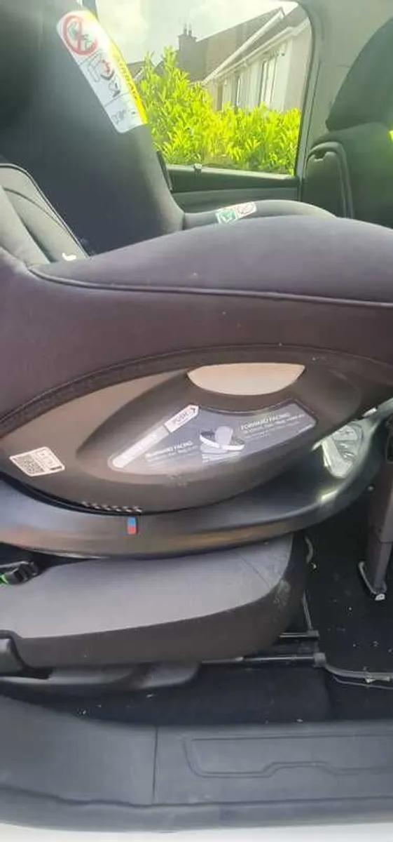 Car seat - Image 2