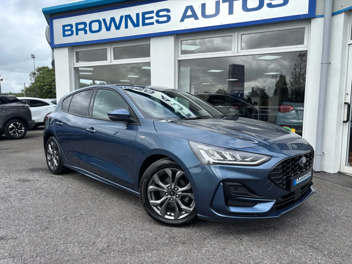 2022 Ford Focus ST-Line 1.5L Auto - Image 3