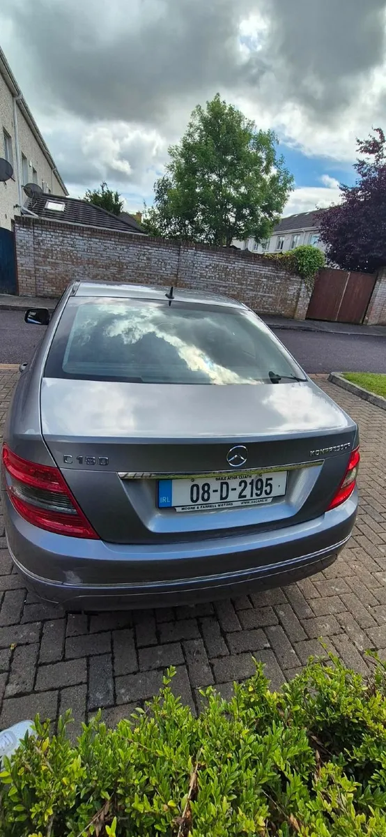 Mercedes-Benz C-Class 2008 - Image 2