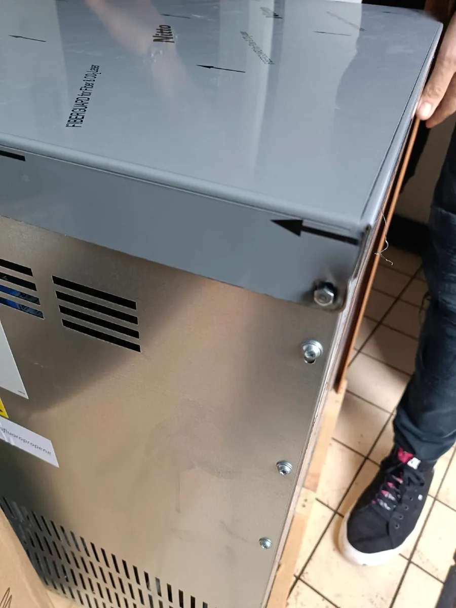 Polar U Series 33kg Ice Maker - Image 3