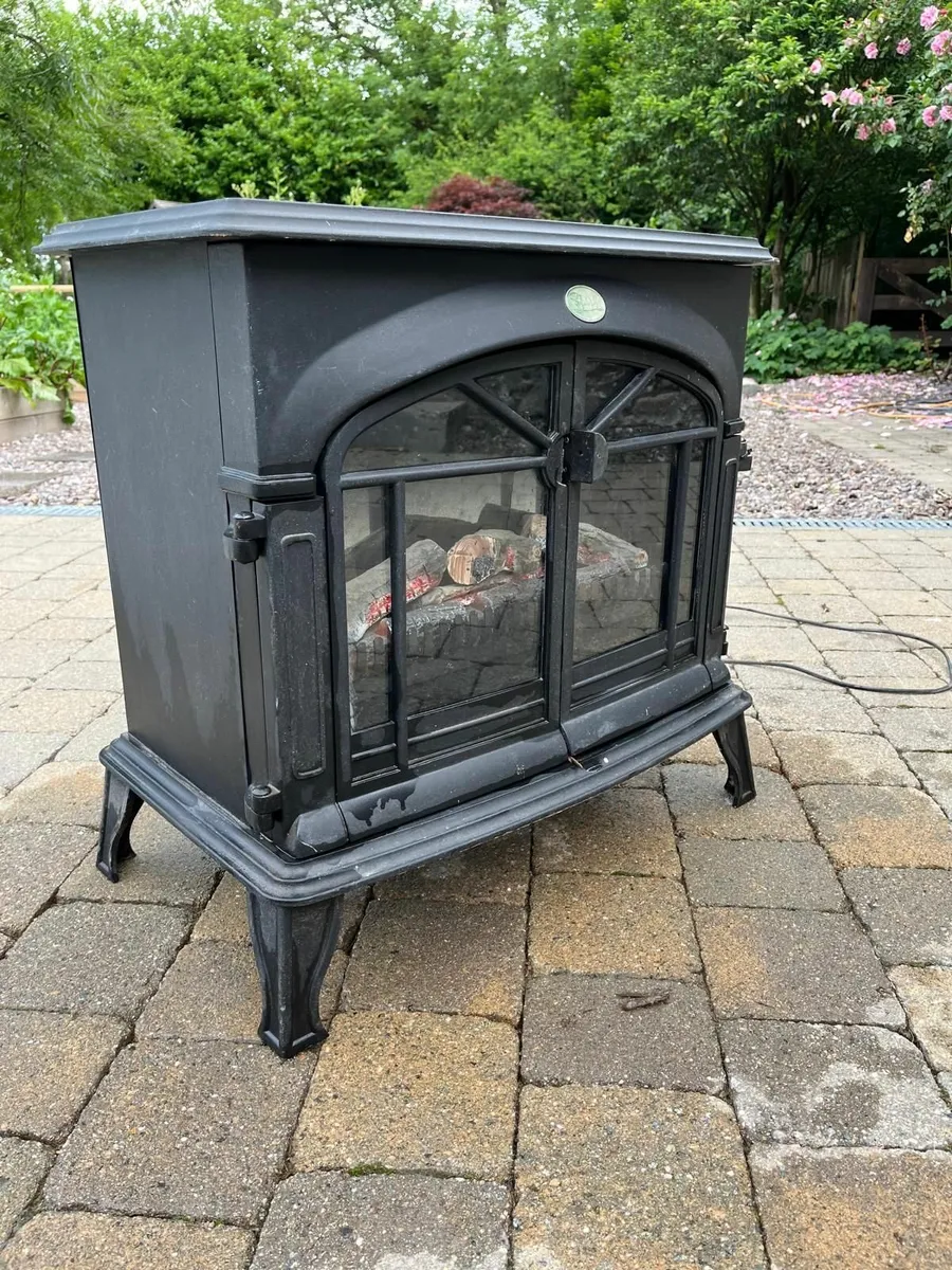 Fam assisted electric heater stove - Image 1