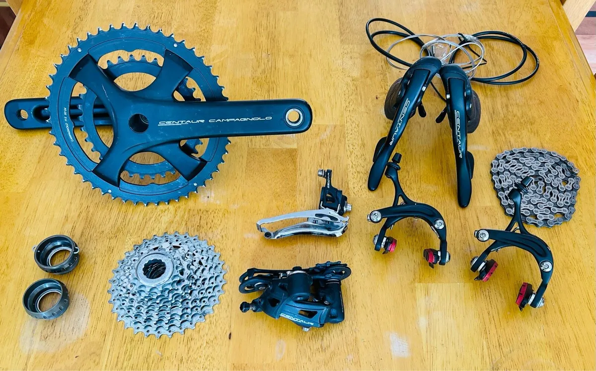 Campagnolo 11 speed groupset - Image 1