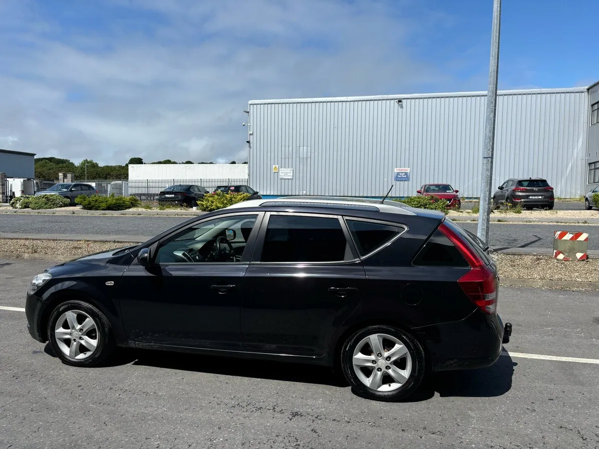 11 Kia Ceed New Nct 3/26 - Image 3