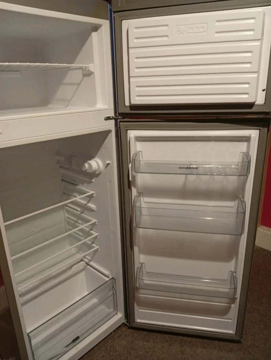 fridge freezer - Image 3