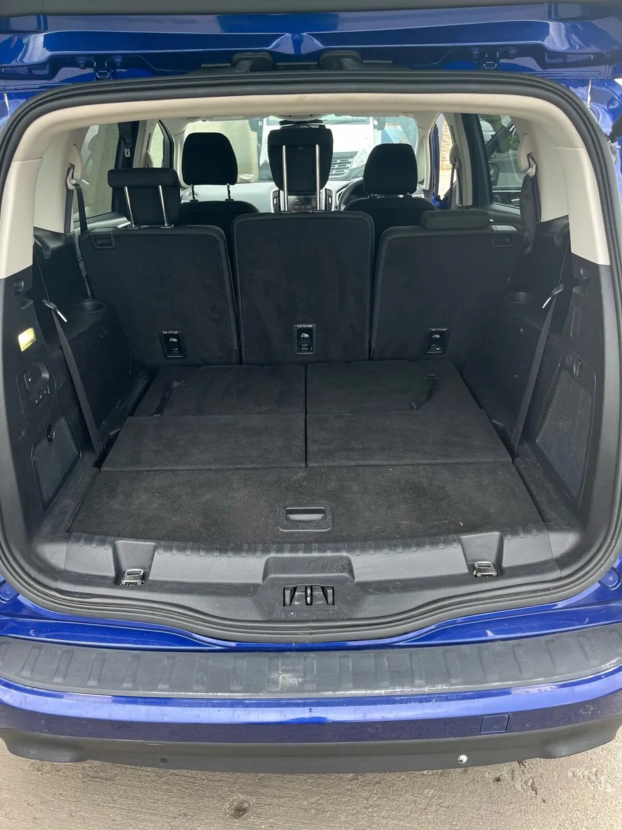 Ford s max titanium - Image 4