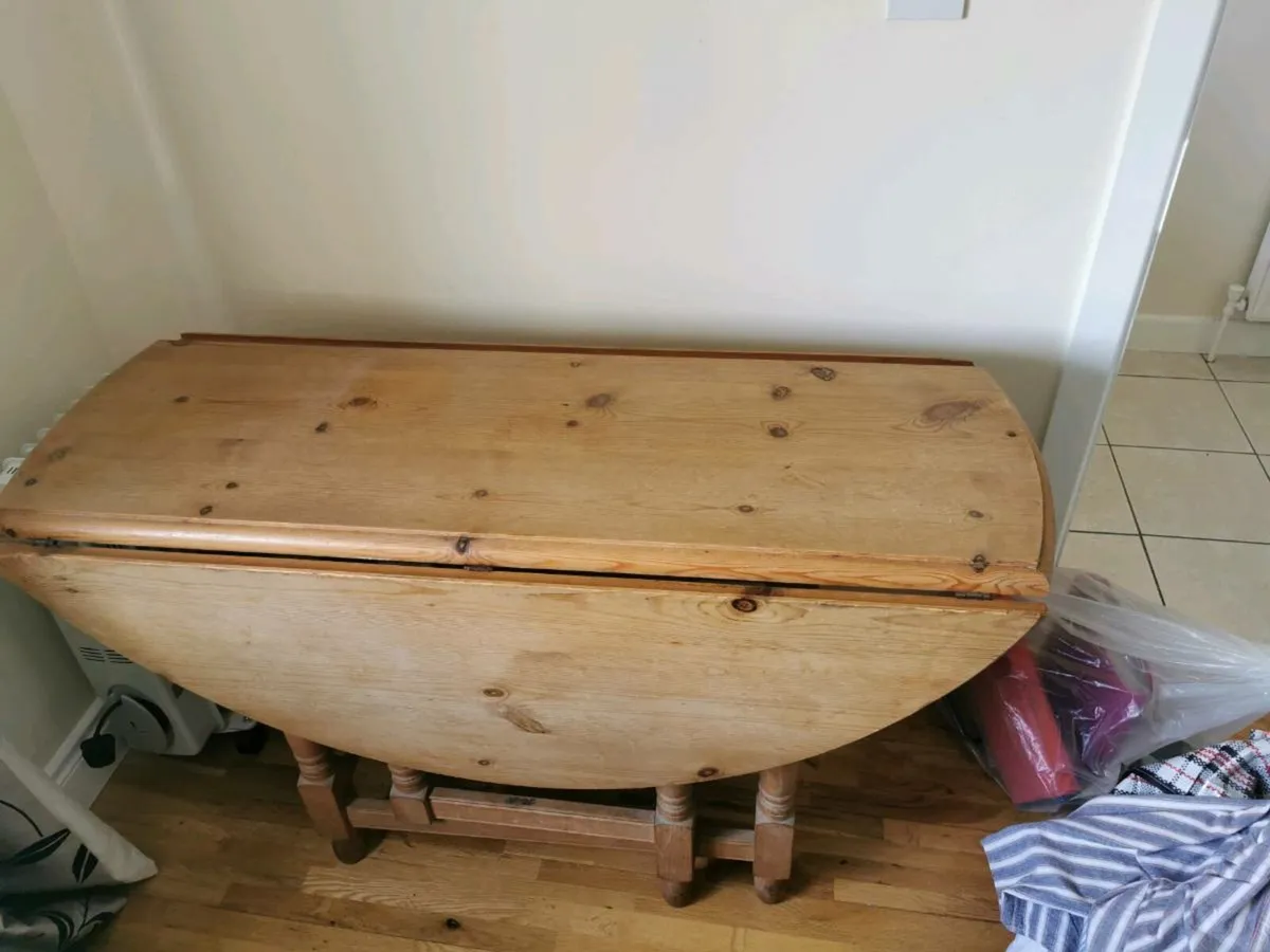 Folding table - Image 2