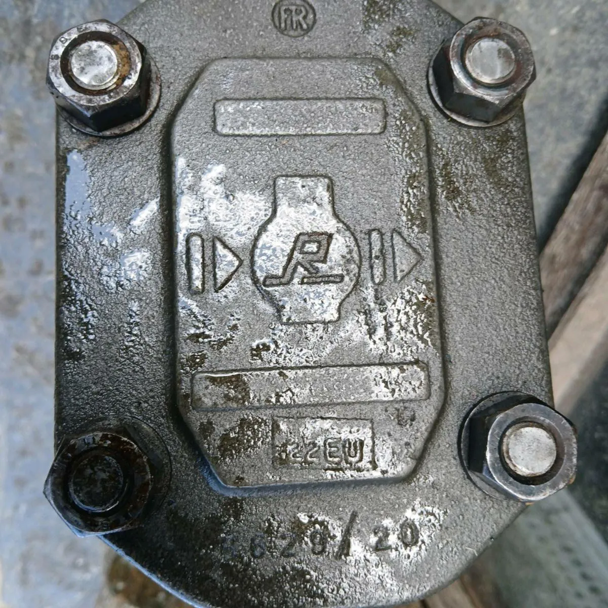 New hydraulic pump - Image 4