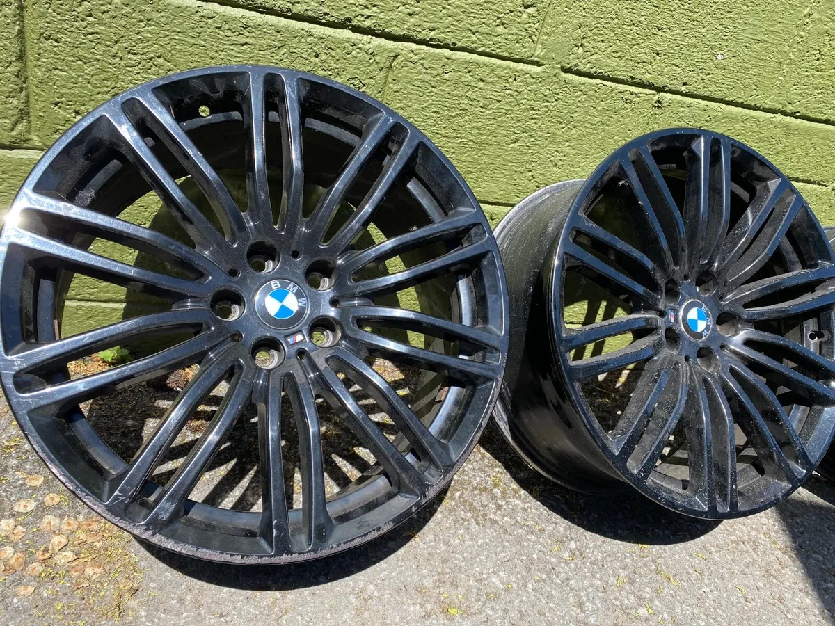 Wheels 19” BMW  520d M sport - Image 2