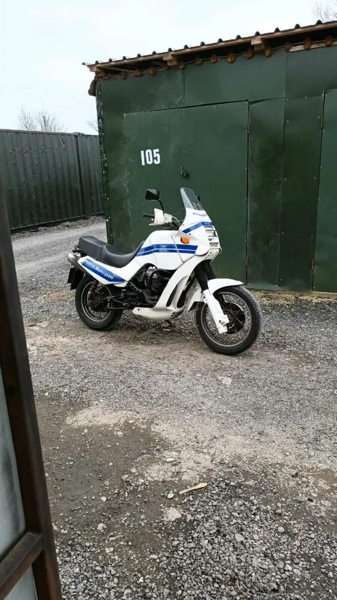 Moto Guzzi NTX 750