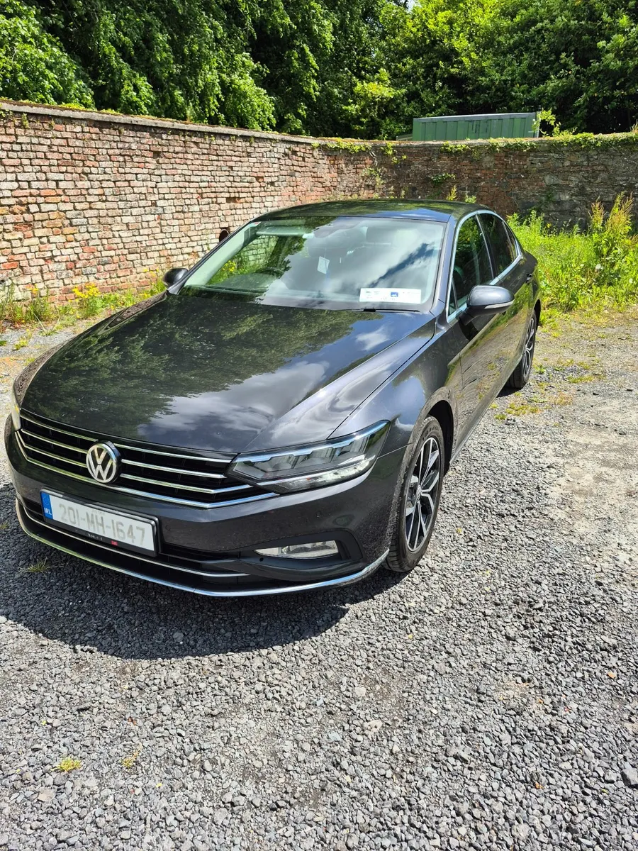Volkswagen Passat 2020 - Image 3