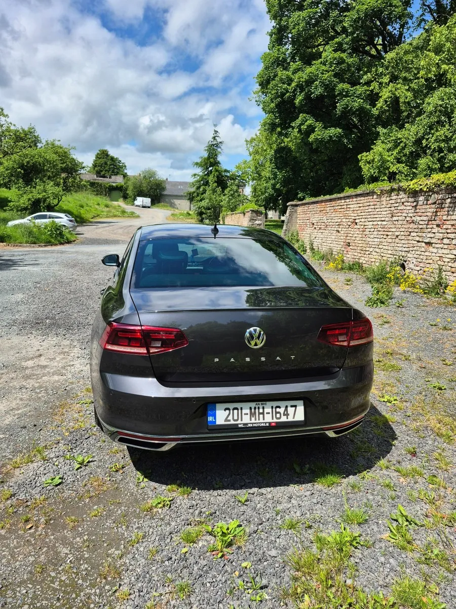 Volkswagen Passat 2020 - Image 4