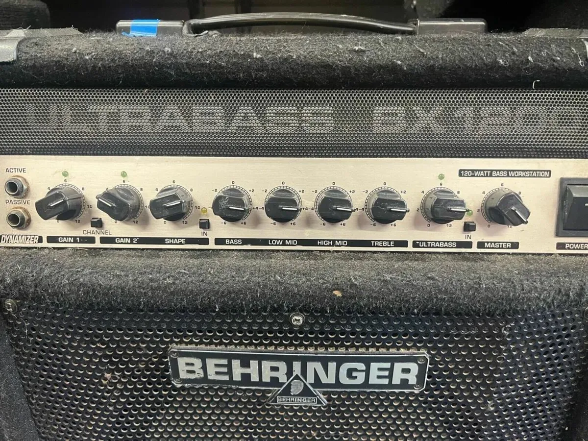 Beheringer Ultrabass BX1200 - Image 2