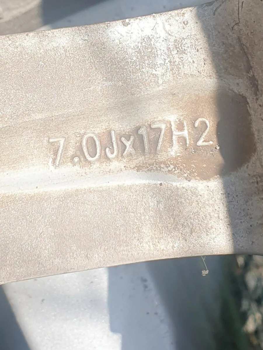 Vw Dijon alloy wheel & tyre - Image 3