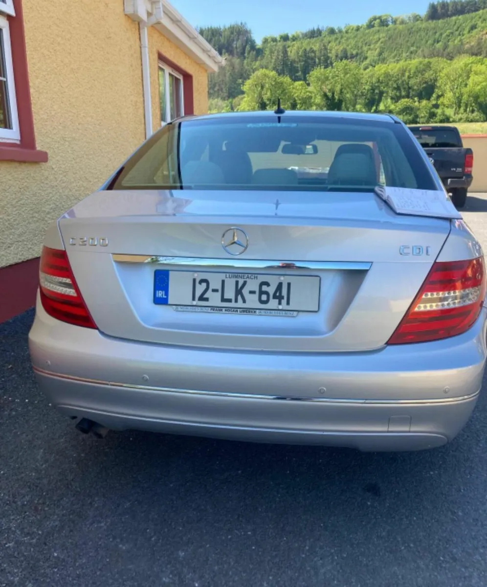 Mercedes-Benz C-Class 2012 - Image 4