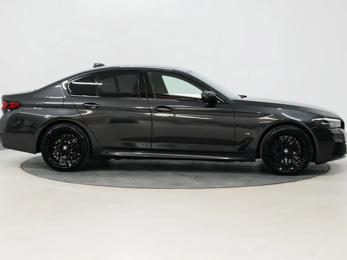 *10* 2021 BMW 5-Series 2.0 M-SPORT - Image 3