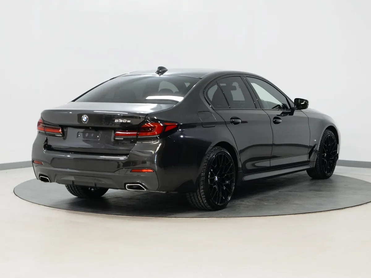*10* 2021 BMW 5-Series 2.0 M-SPORT - Image 4