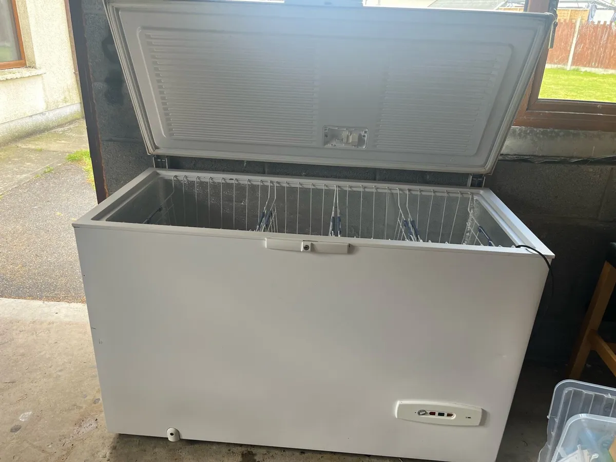 Chest Freezer - Image 1