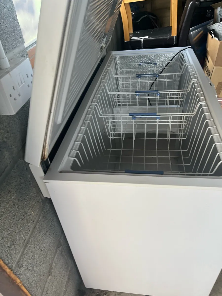 Chest Freezer - Image 2