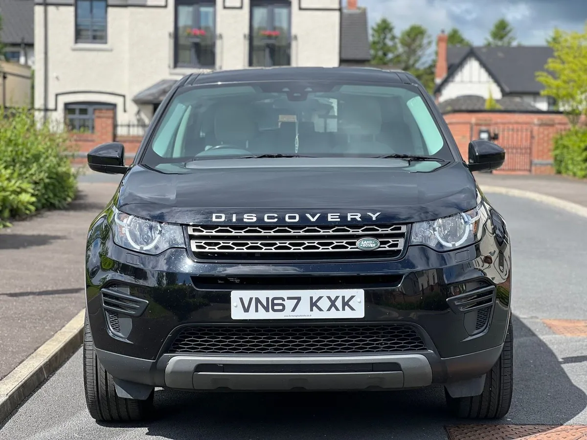 Land Rover Discovery Sport 2018 - Image 2
