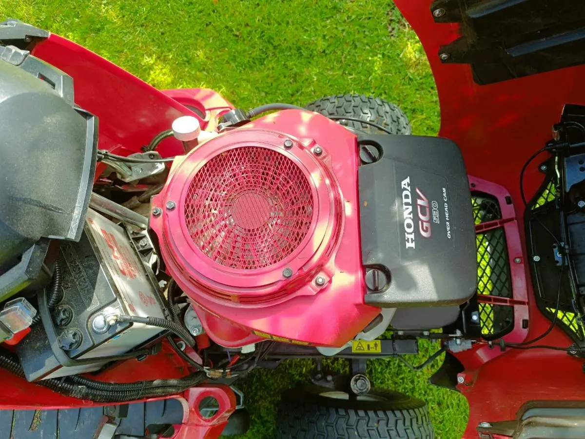 Ride on mower - Image 2
