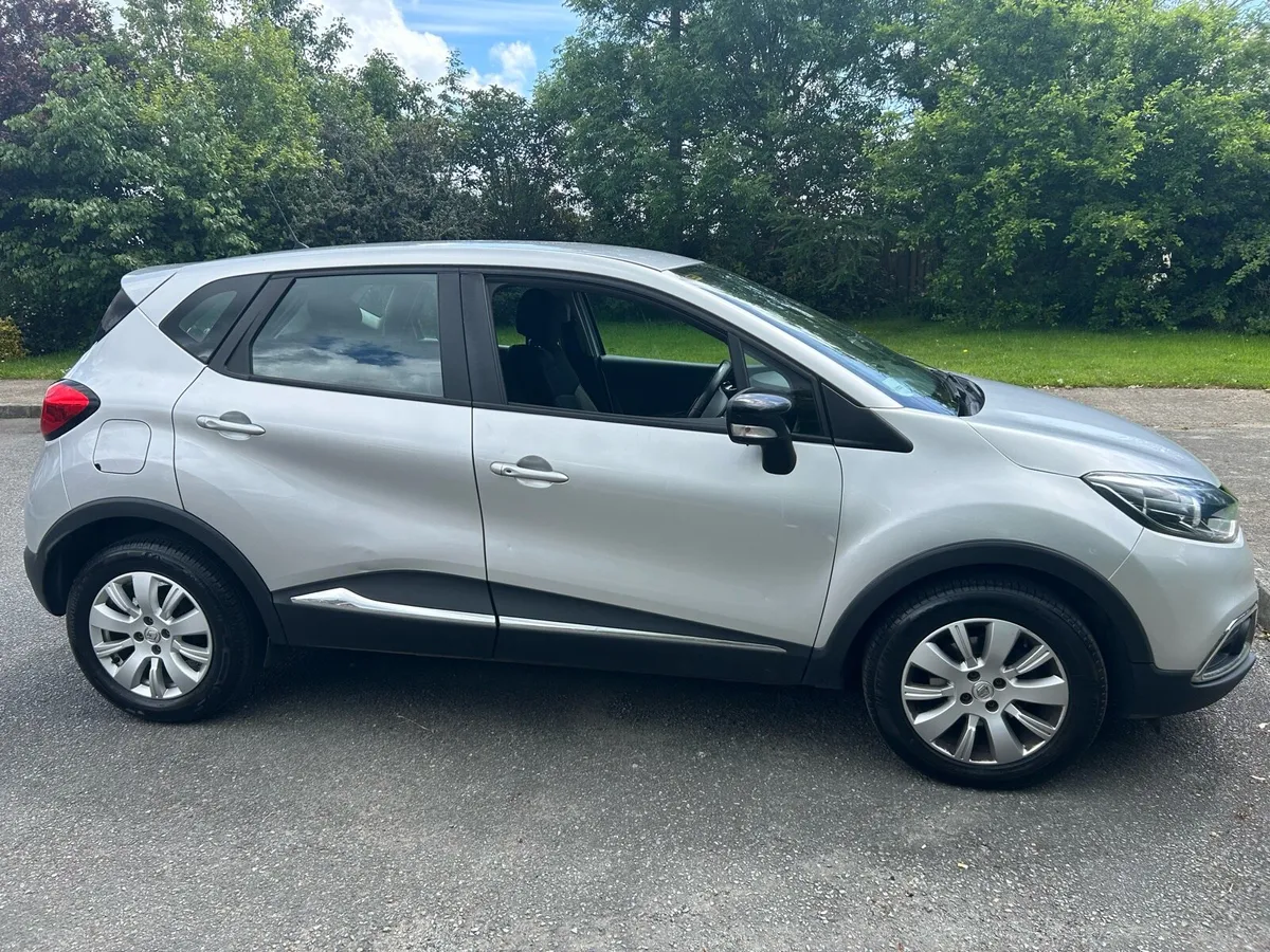 Renault Captur life 1.5dci 90 Auto - Image 2