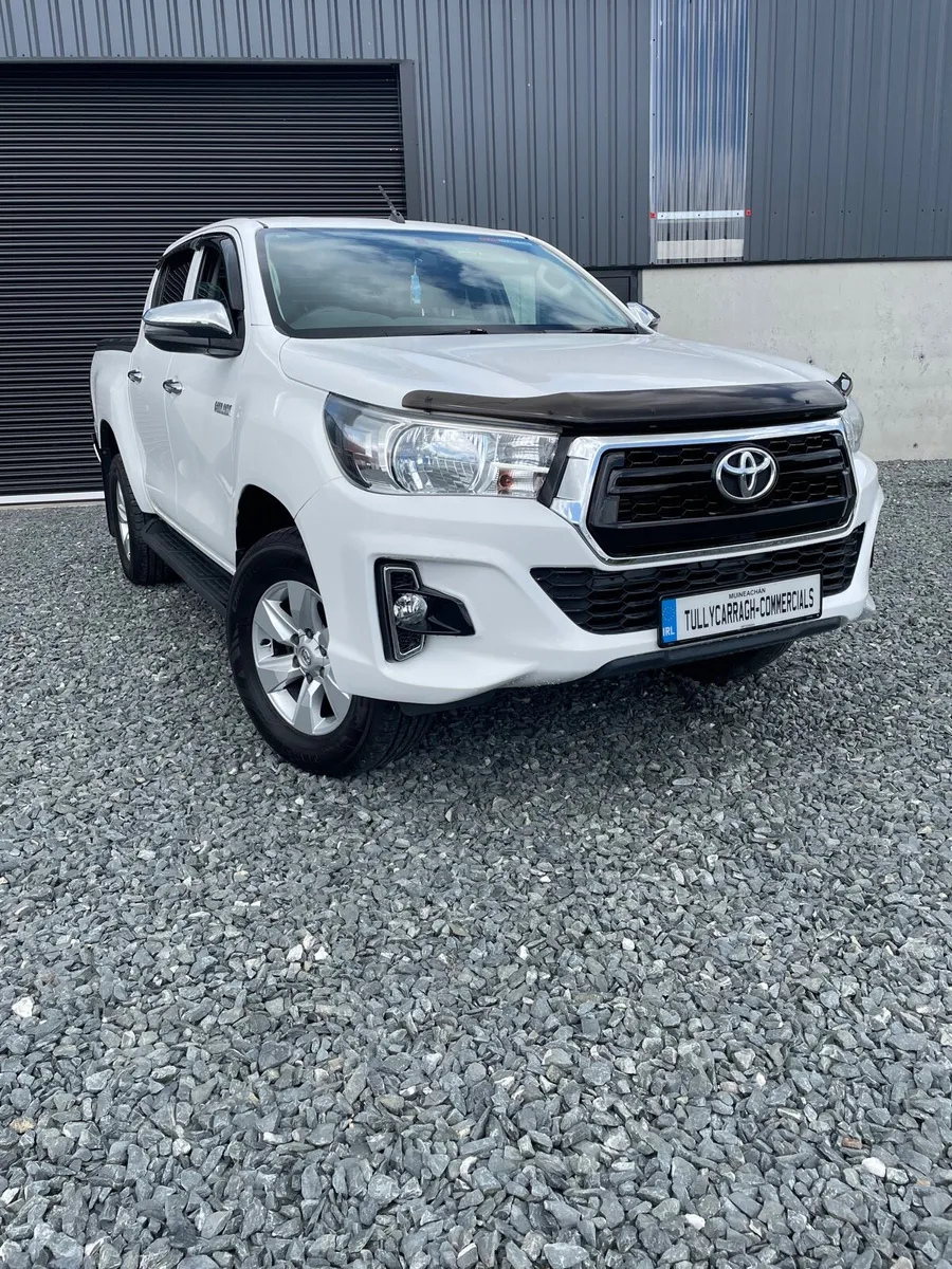 2019 Toyota Hilux 2.4 D4D - Image 2
