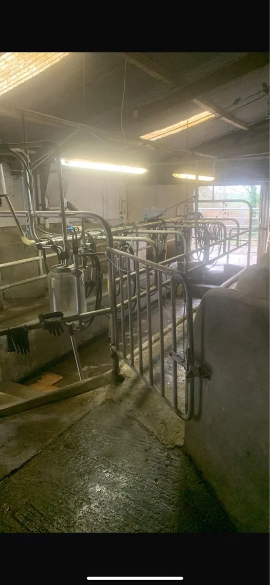 6 Unit Milking Parlour for sale - Image 1