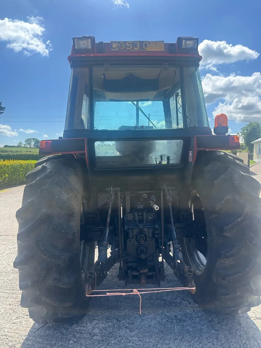 Case 885 XL 4WD - Image 3