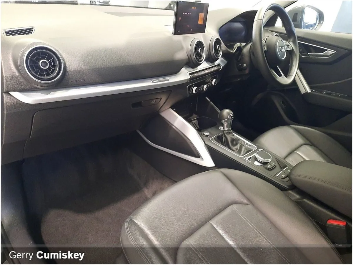 Audi Q2 Automatic Leather Interior 1.0tfsi 115 SE - Image 2