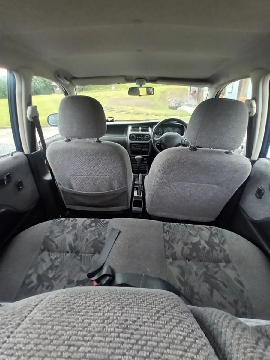 1999 Daihatsu Sirion - Image 3