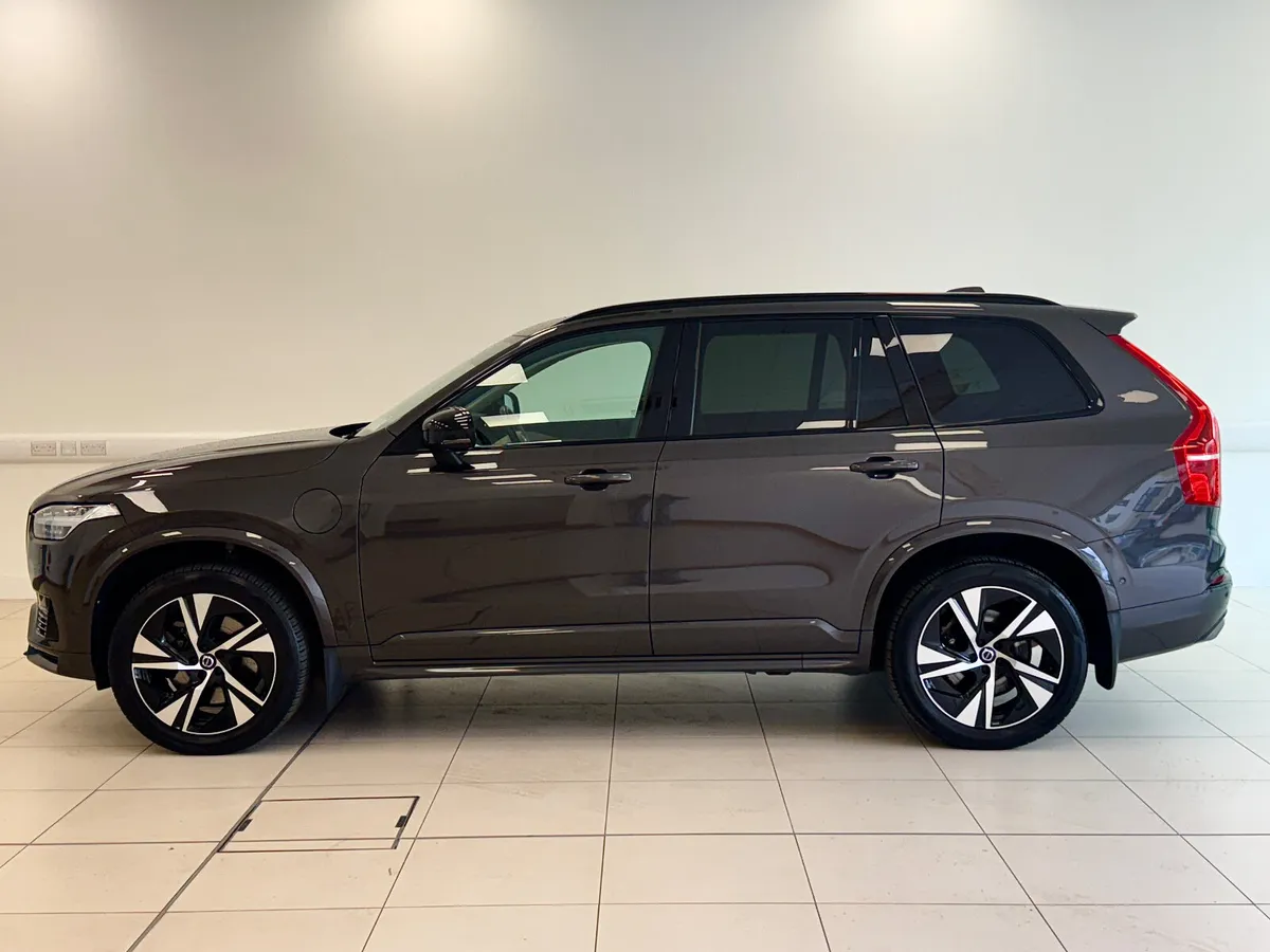 Volvo XC90 T8 AWD PHEV 7 Seat Plus Dark Auto - Image 4