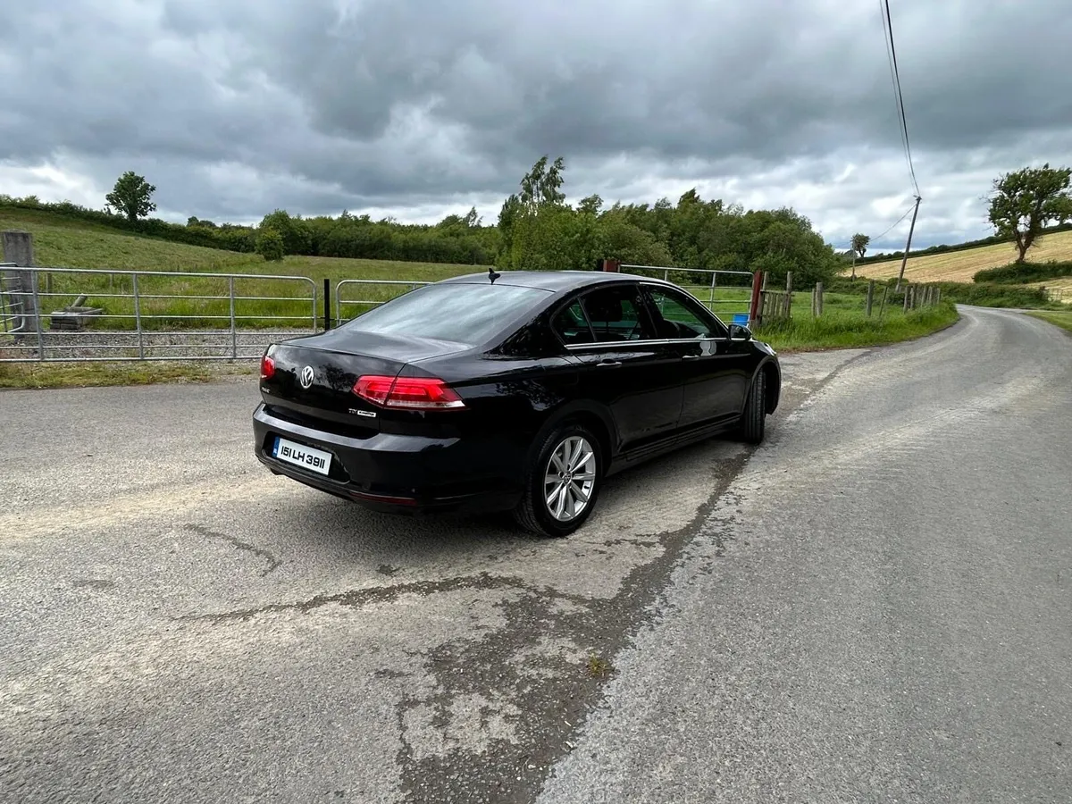 2015 VW PASSAT 1.6TDI HIGH SPEC IMMACULATE CAR - Image 2