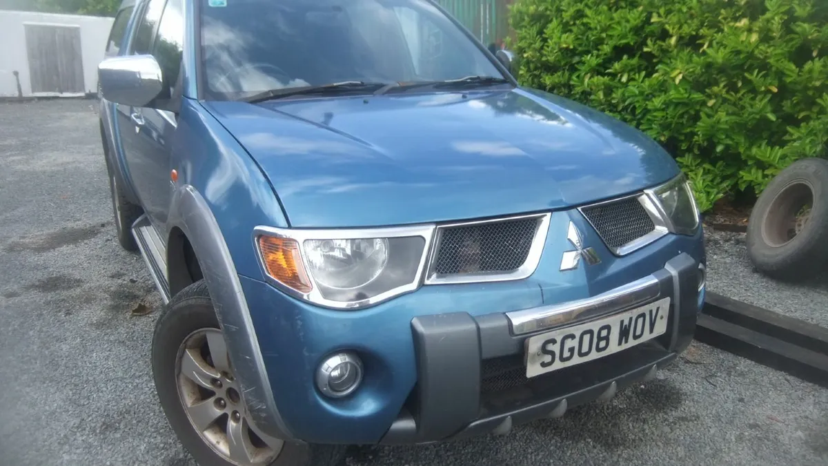 Mitsubishi L200 2008 - Image 1