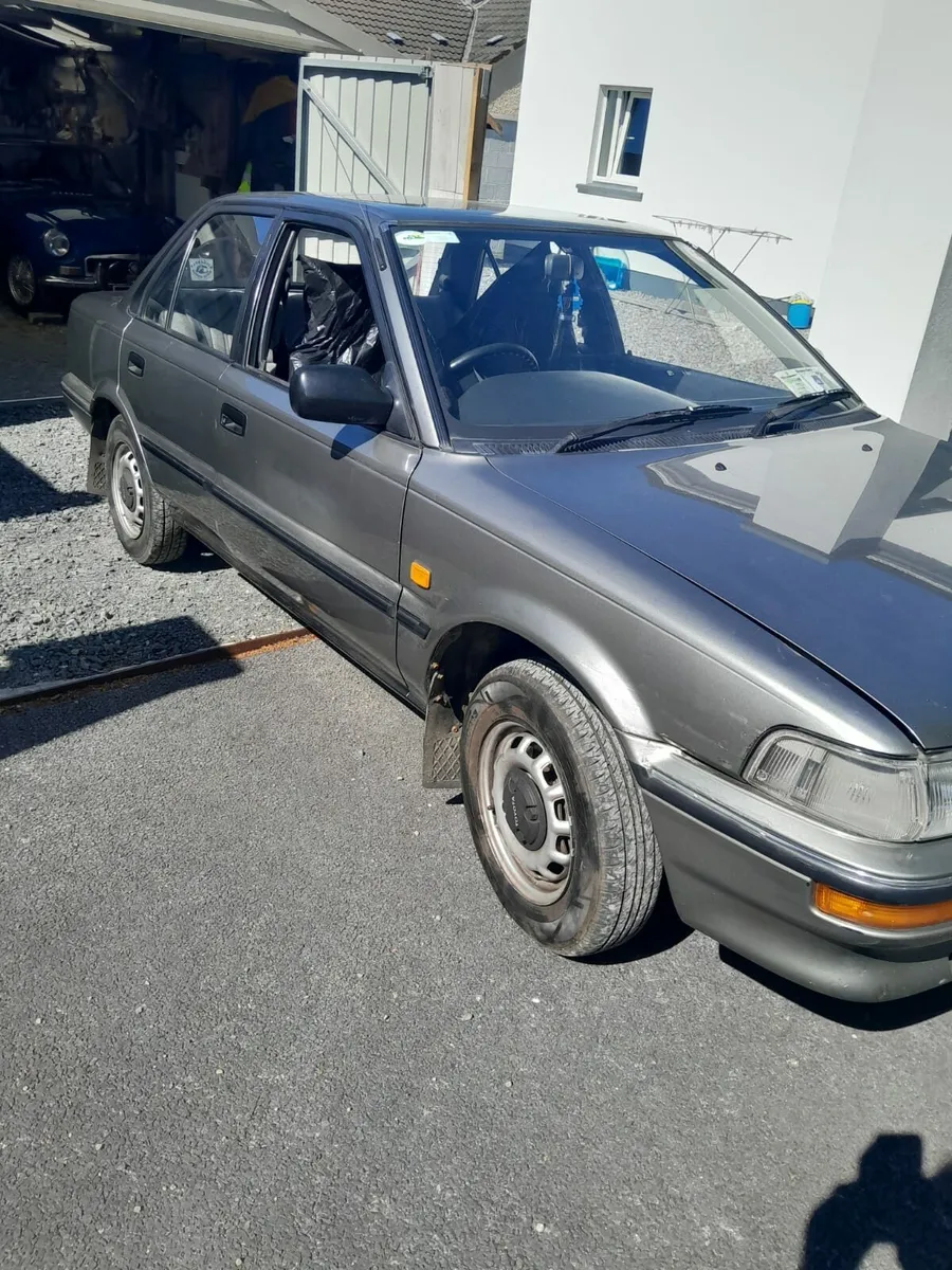 Toyota corolla - Image 1