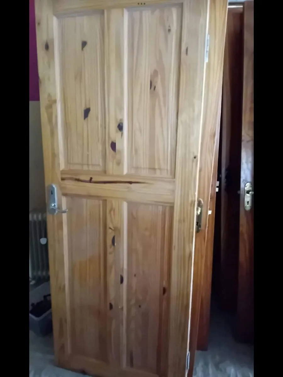 8 doors