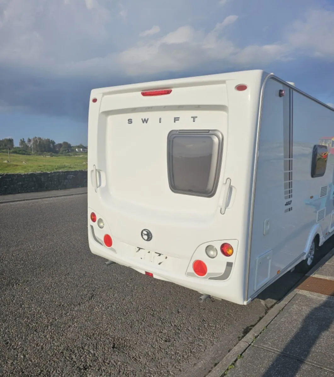 2010 Swift caravan - Image 4