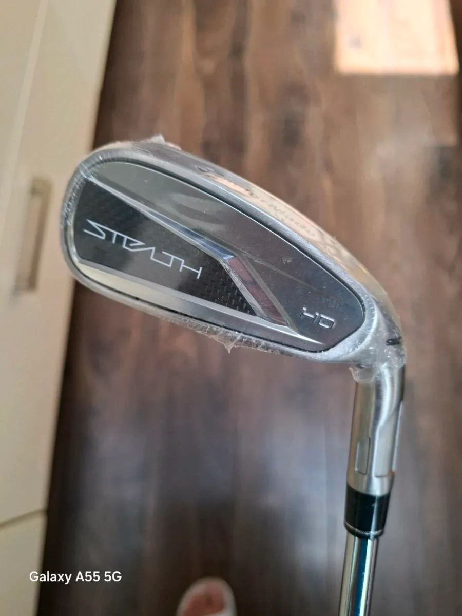 TAYLORMADE STEALTH HD IRONS - Image 1