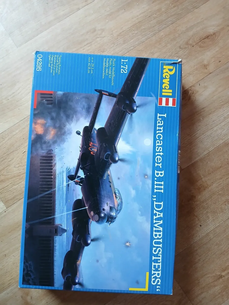 Model aircraft - Image 2