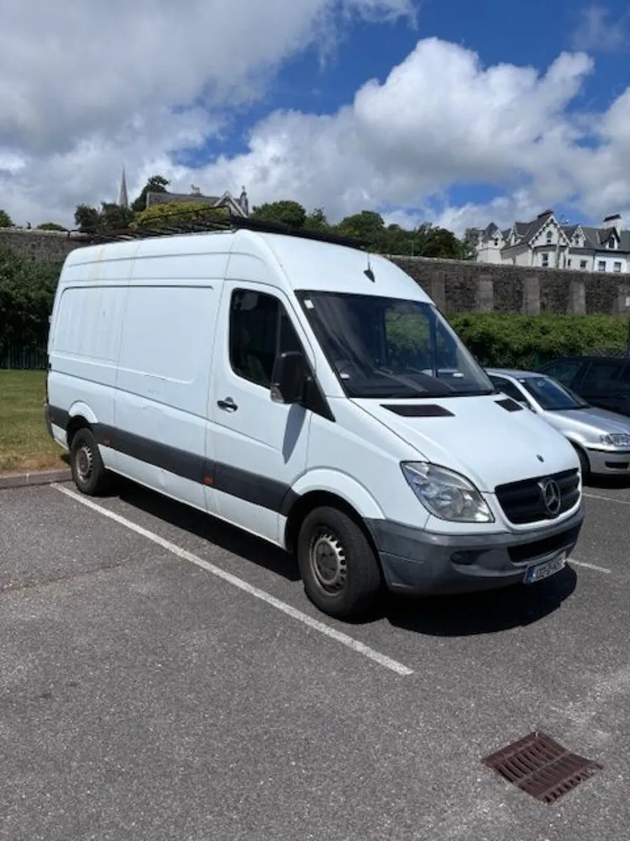 Mercedes-Benz Sprinter 2013 - Image 1