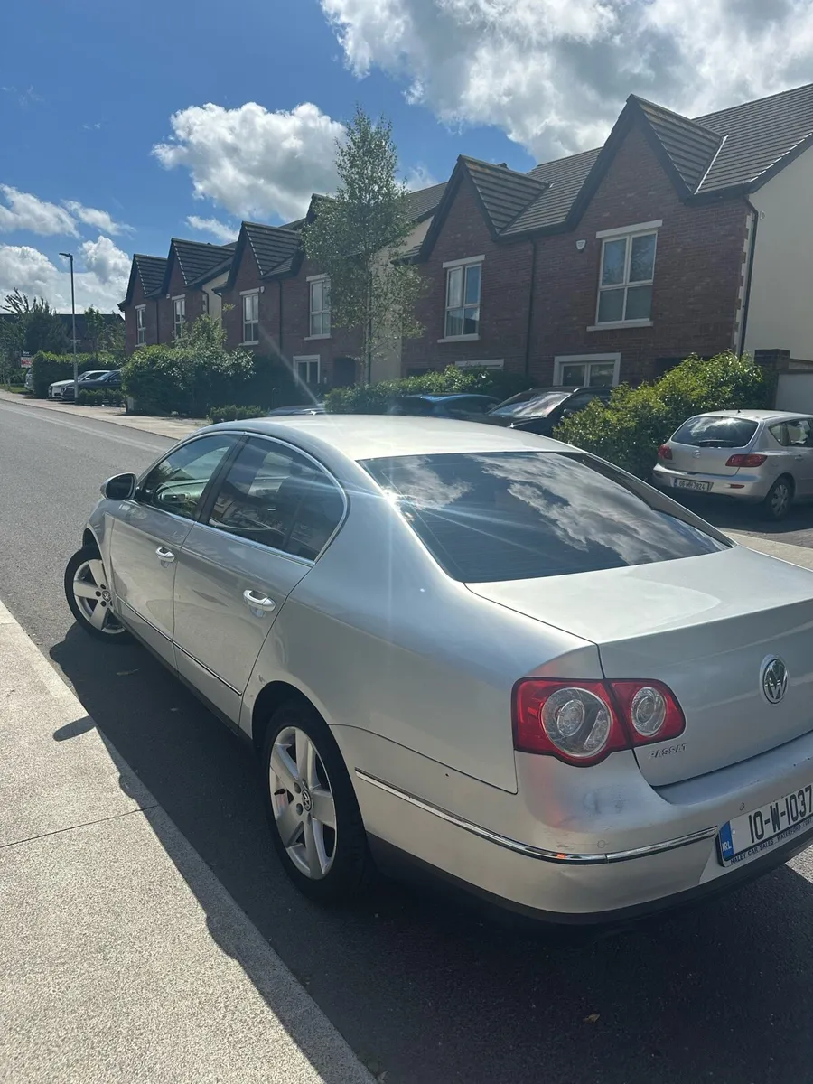 VW Passat - Image 4
