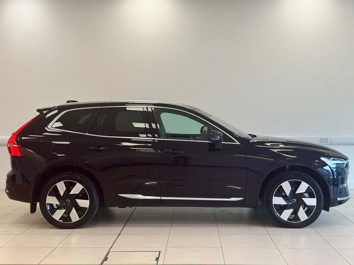 Volvo XC60 2024 - Image 3