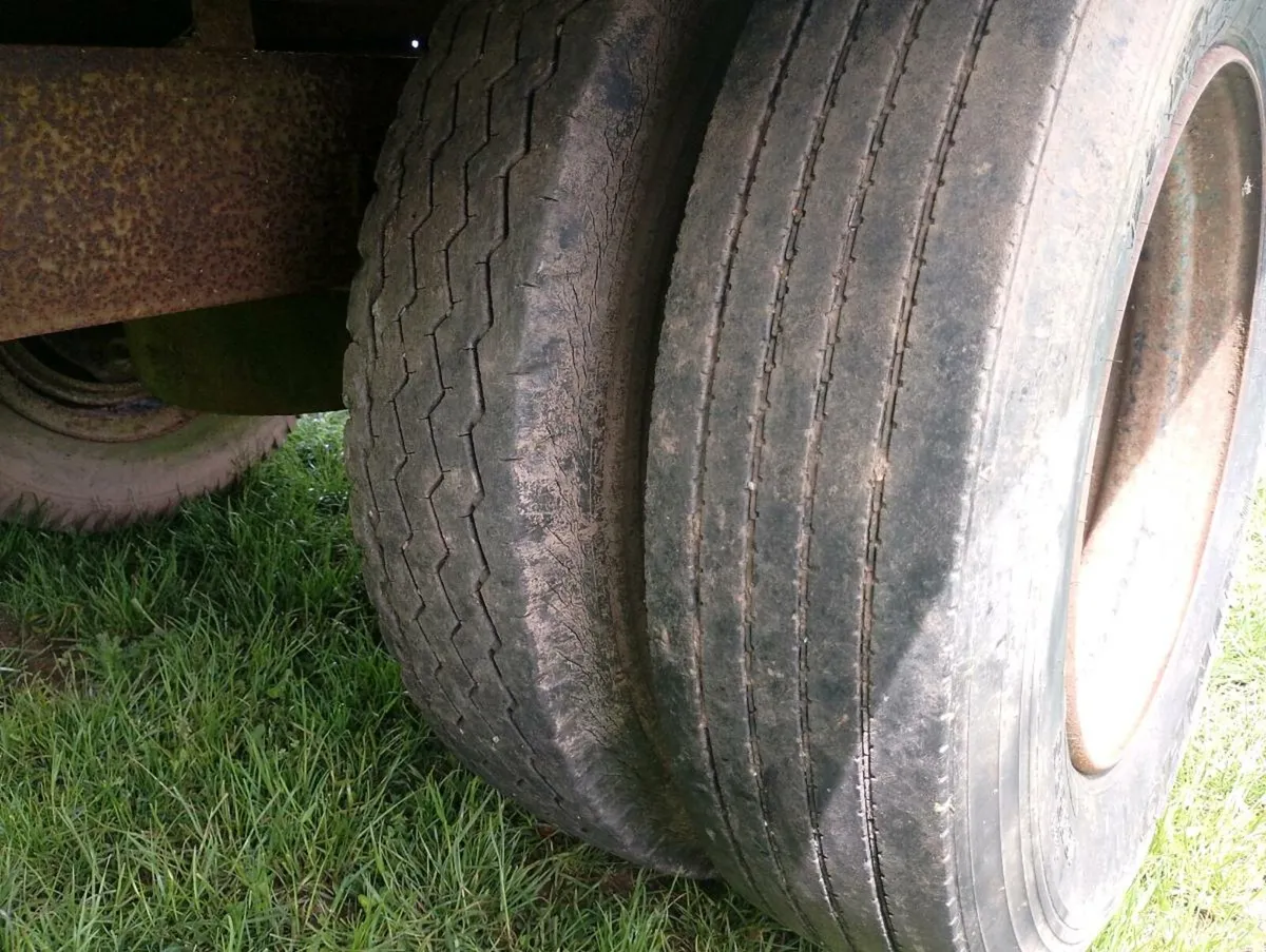 Bale trailer for sale - Image 4