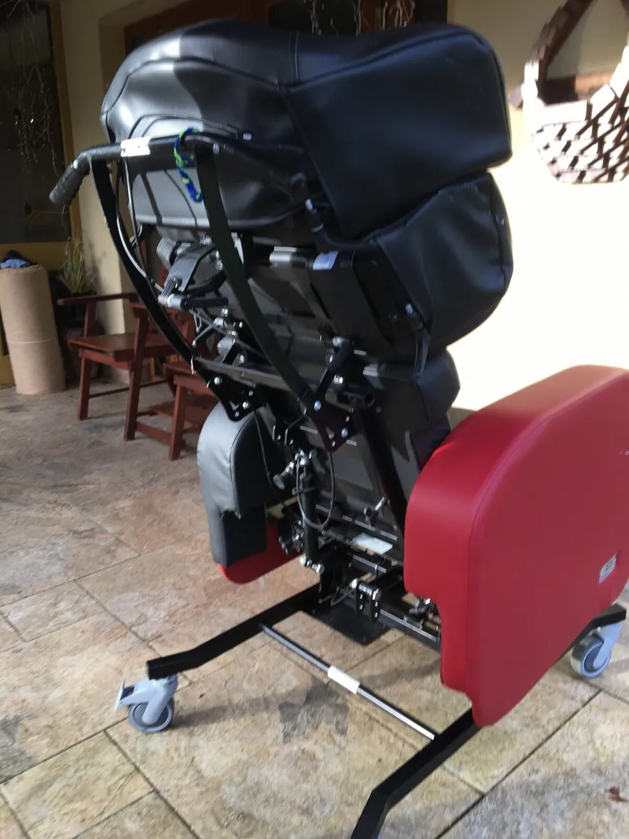 Orthopaedic medical mobile chair - Image 3