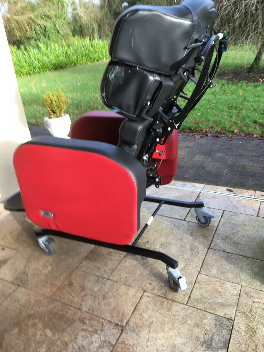 Orthopaedic medical mobile chair - Image 4