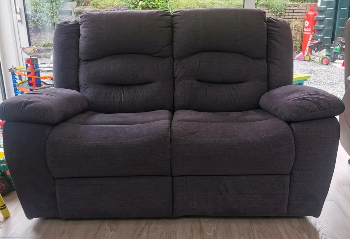 3 seater & 2 seater recliner couches - Image 1