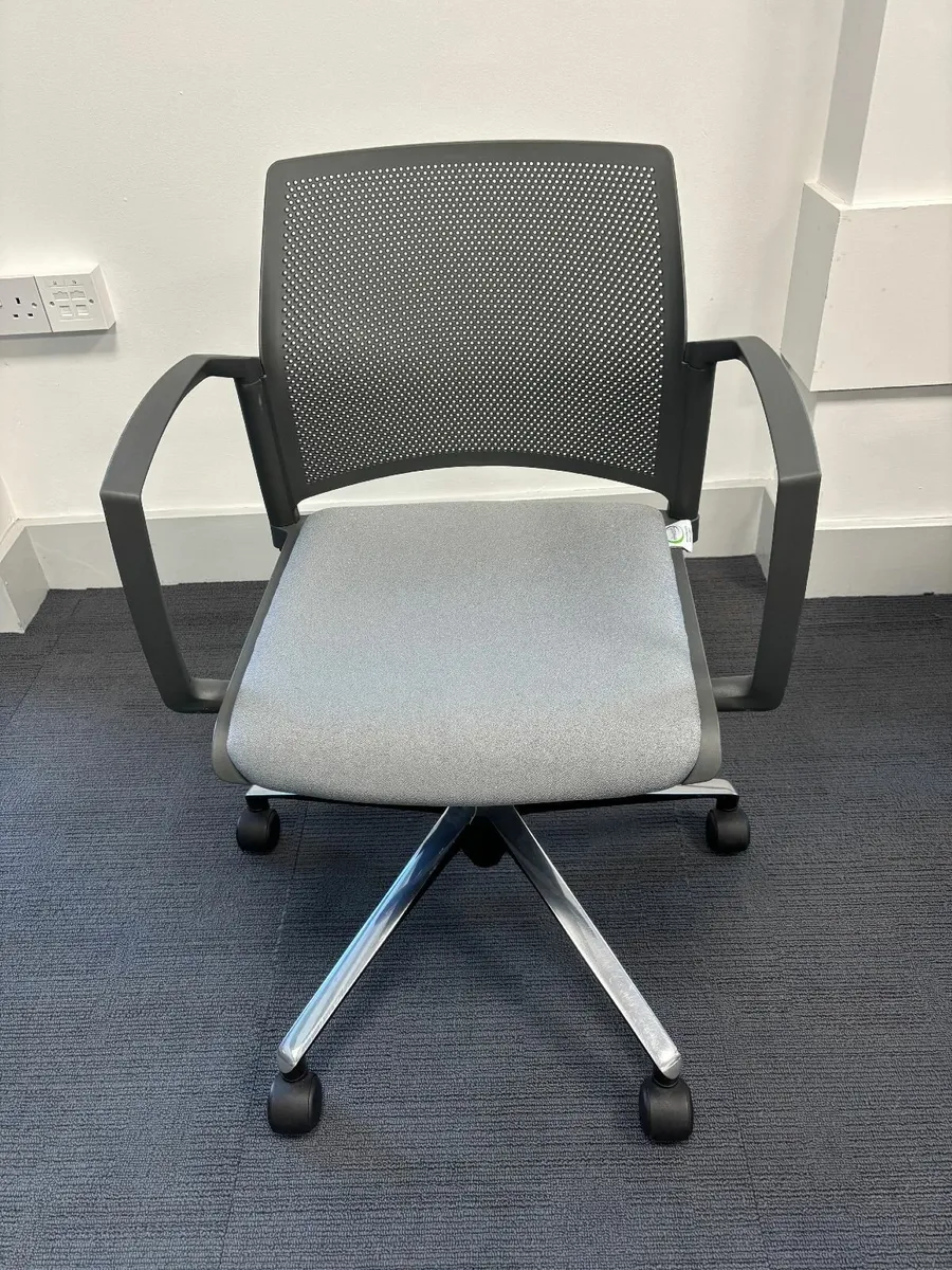Black Office swivel chair - brand new - Image 3
