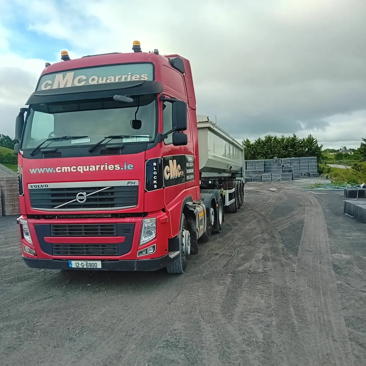 2012 Volvo FH13 & 2016 Dennison Trailer - Image 3